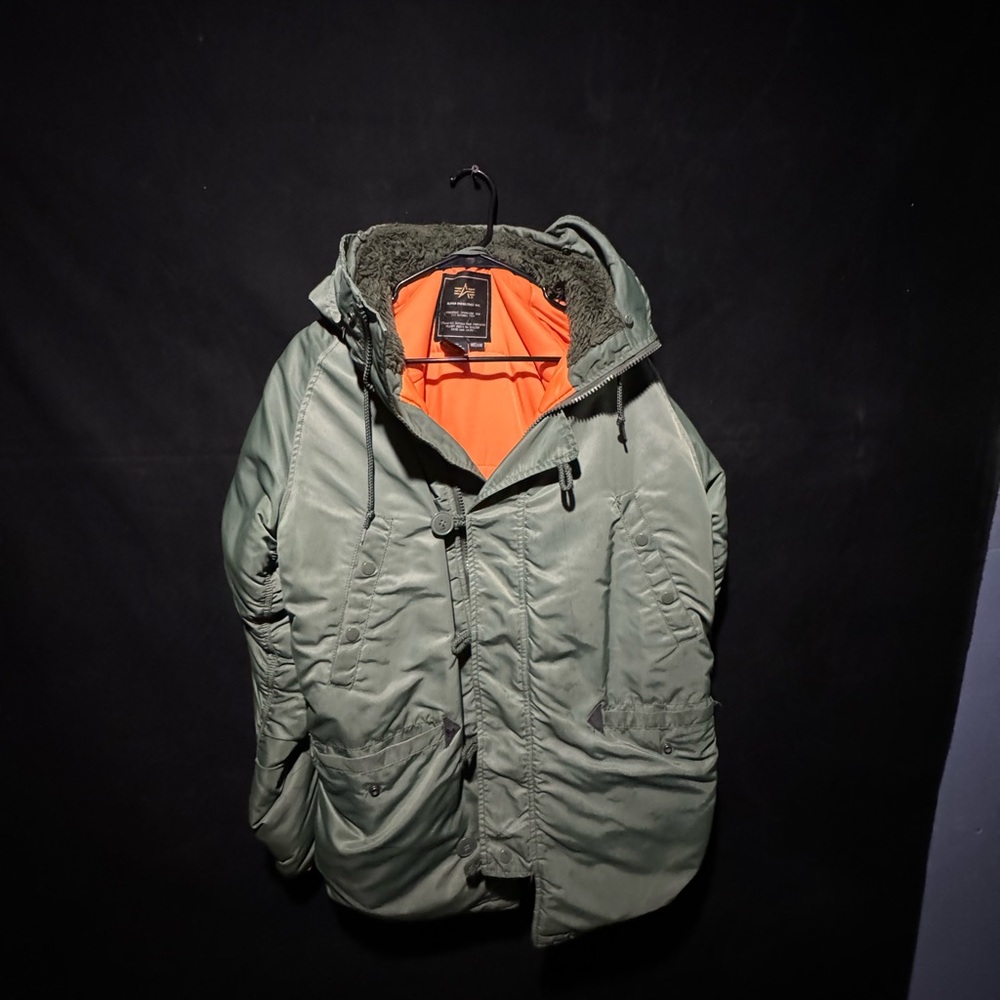 Alpha industries n3b parka. Slim fit size medium green